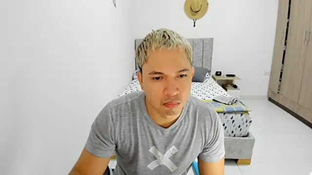 Valerioe online show from May 28, 2026, 8:44 am
