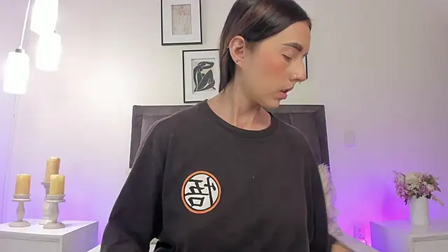 helen mooree online show from February 23, 2026, 12:39 pm