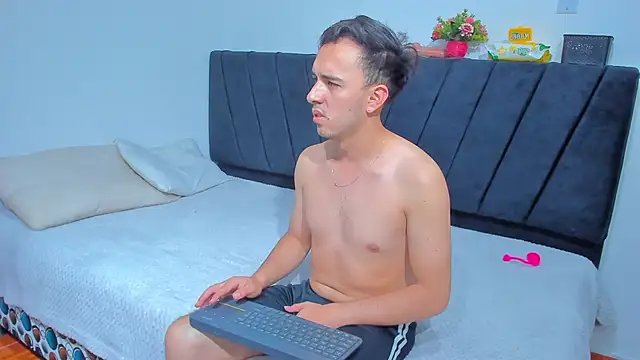 big-dicktop23 online show from October 9, 2025, 11:16 pm