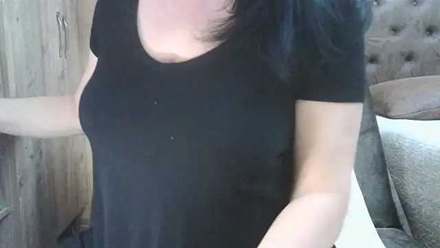 Snapshot of Hornymom42 chatting on January 19, 2026, 4:33 pm Hornymom42 online show from January 19, 2026, 4:33 pm