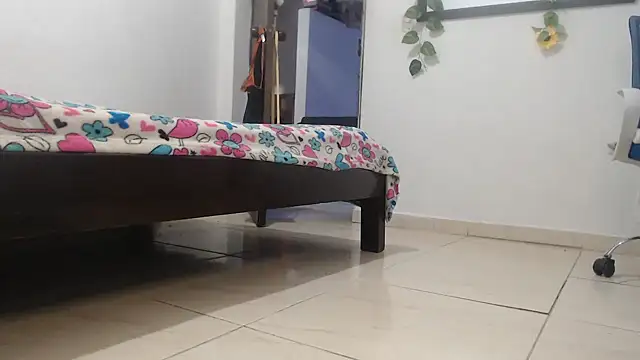 Snapshot of Elza_Blonde chatting on February 14, 2025, 2:23 pm Elza Blonde online show from February 14, 2025, 2:23 pm