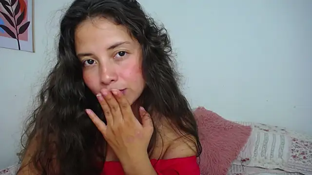 lirio05 online show from March 19, 2025, 9:16 pm