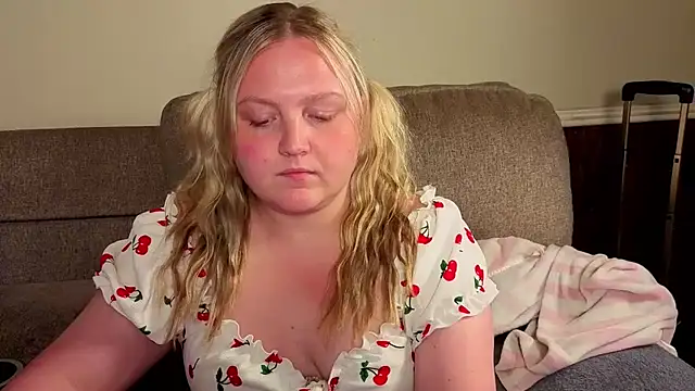 PhatAssBlond online show from July 4, 2026, 1:12 am