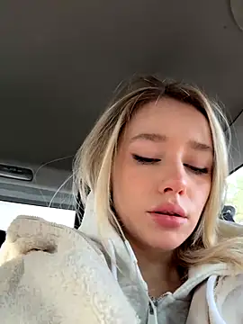 Snapshot of SSSATIVA_model chatting on November 2, 2025, 12:26 am SSSATIVA model online show from November 2, 2025, 12:26 am