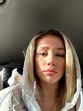 Snapshot of SSSATIVA_model chatting on November 8, 2025, 2:15 am SSSATIVA model online show from November 8, 2025, 2:15 am