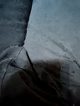 SplitPrestige19 online show from December 4, 2025, 4:55 am