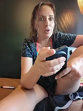 Jade Emeraud online show from June 22, 2026, 3:20 pm