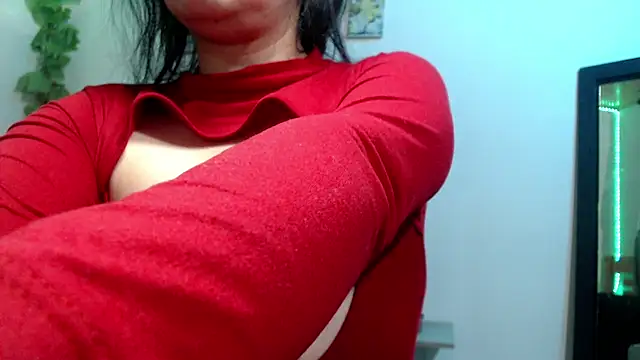 Snapshot of Donniia chatting on June 25, 2026, 4:01 pm Donniia online show from June 25, 2026, 4:01 pm