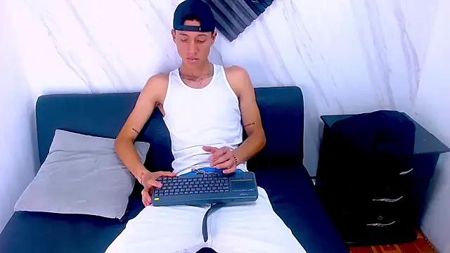 james bronow online show from January 7, 2026, 5:51 pm