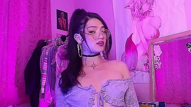 moonfiredancer online show from September 23, 2025, 8:10 am