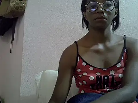 Snapshot of ElianeHot chatting on February 22, 2025, 7:45 am ElianeHot online show from February 22, 2025, 7:45 am