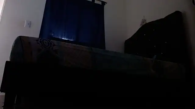 Snapshot of Valenn_rey chatting on March 21, 2025, 10:39 pm Valenn rey online show from March 21, 2025, 10:39 pm