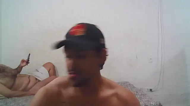 Snapshot of kevinbolena chatting on March 31, 2026, 12:45 am kevinbolena online show from March 31, 2026, 12:45 am