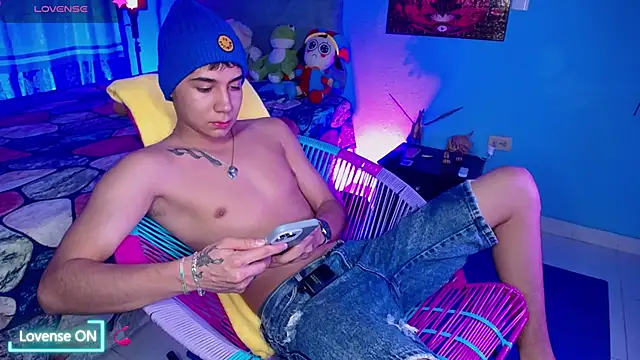 mexican cum online show from September 24, 2025, 3:02 am