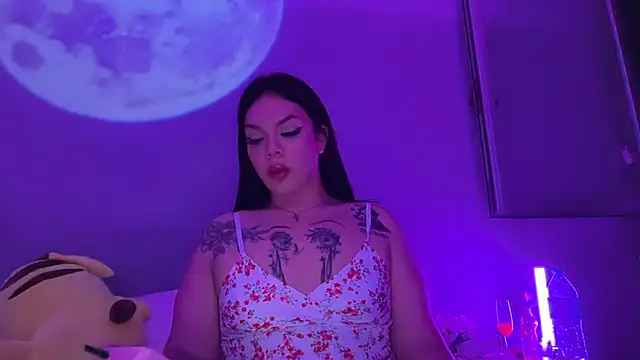 Snapshot of Its_MadameGaby chatting on May 27, 2026, 2:08 am Its MadameGaby online show from May 27, 2026, 2:08 am