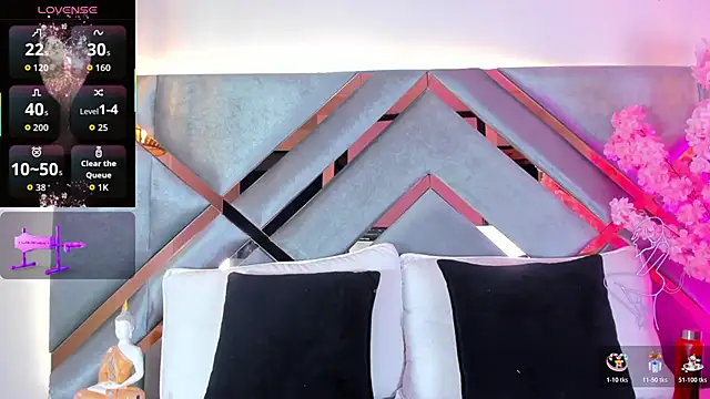 LiaaGenner online show from November 6, 2025, 2:37 am