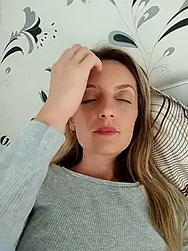 Snapshot of SophyGirl chatting on October 15, 2025, 12:46 pm SophyGirl online show from October 15, 2025, 12:46 pm