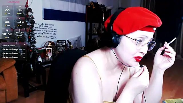 Snapshot of Imperatriza chatting on February 25, 2025, 10:42 pm Imperatriza online show from February 25, 2025, 10:42 pm