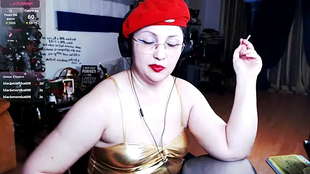 Snapshot of Imperatriza chatting on February 25, 2025, 4:35 pm Imperatriza online show from February 25, 2025, 4:35 pm