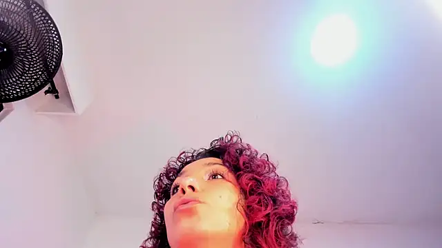 Snapshot of amber_demons2021 chatting on March 2, 2025, 10:13 pm amber demons2021 online show from March 2, 2025, 10:13 pm