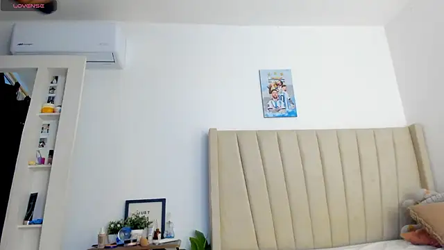 Mady-Edwards online show from March 4, 2026, 10:50 pm