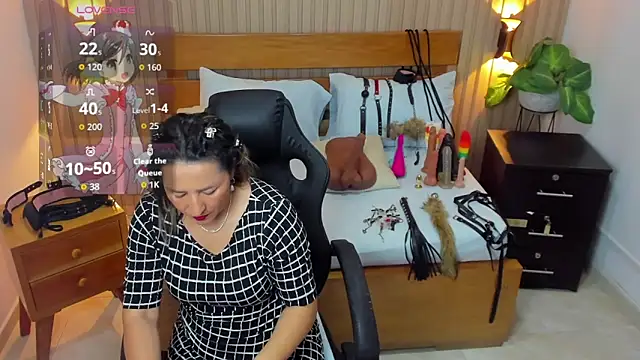 luciana ballesteros  online show from October 27, 2025, 12:17 pm