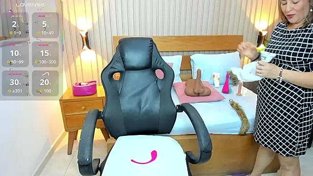 luciana ballesteros  online show from March 23, 2026, 12:05 pm