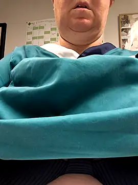 poussychats online show from December 16, 2025, 4:28 am