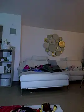 lyajoliee online show from January 15, 2026, 4:27 am