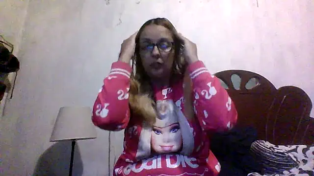 Samanthat33 online show from November 15, 2025, 10:03 pm