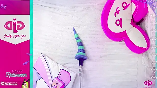 DaddysLittleGirl01 online show from October 30, 2025, 12:42 am