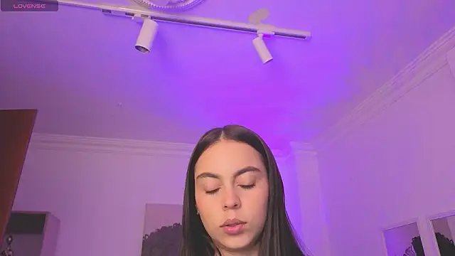 Aleejaa   online show from March 12, 2026, 11:25 am