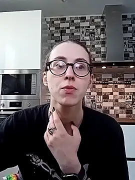 MartiniiSelenna online show from March 23, 2025, 6:47 am