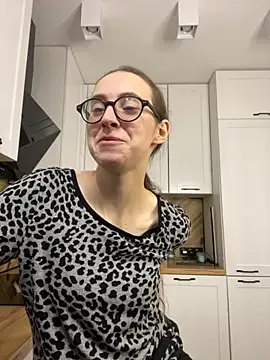 MartiniiSelenna online show from September 26, 2025, 5:58 am