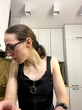 MartiniiSelenna online show from September 22, 2025, 5:57 am