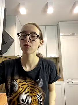 MartiniiSelenna online show from September 14, 2025, 5:52 am