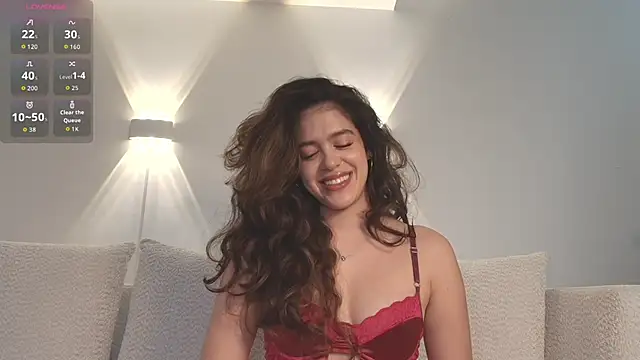 Snapshot of AngelinaRoss_ chatting on February 11, 2026, 5:02 pm AngelinaRoss online show from February 11, 2026, 5:02 pm