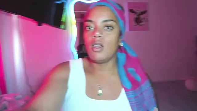 ladyrd1 online show from January 12, 2026, 8:47 pm