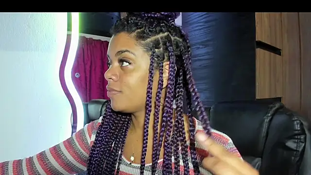 ladyrd1 online show from November 16, 2025, 5:45 am