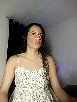 lovely kitt online show from October 31, 2025, 1:35 am