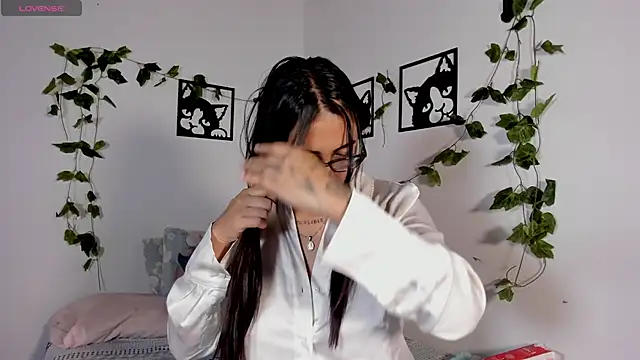 melanieecox online show from October 9, 2025, 11:38 pm