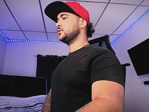 Snapshot of Sebas-hott chatting on February 7, 2026, 9:23 pm Sebas-hott online show from February 7, 2026, 9:23 pm