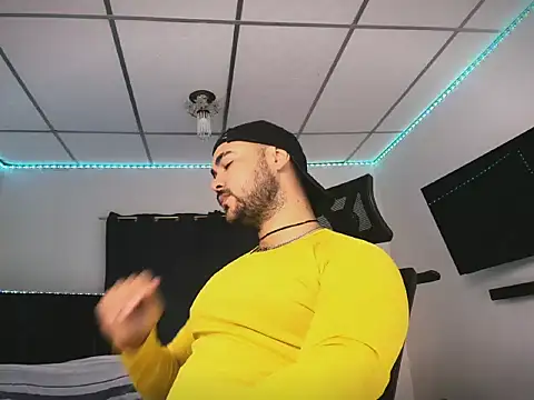 Snapshot of Sebas-hott chatting on February 11, 2026, 9:14 pm Sebas-hott online show from February 11, 2026, 9:14 pm