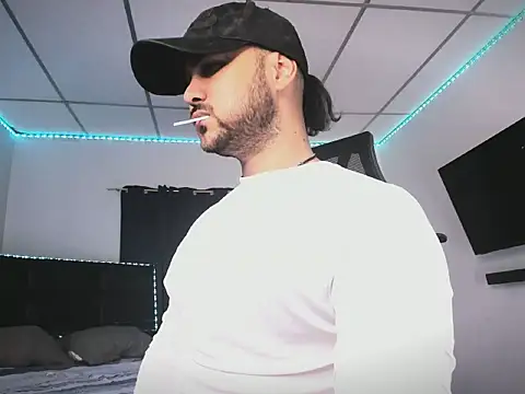 Snapshot of Sebas-hott chatting on February 27, 2026, 9:58 pm Sebas-hott online show from February 27, 2026, 9:58 pm