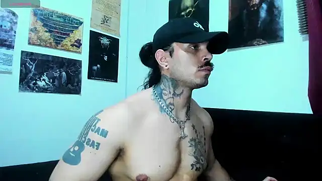 Snapshot of Van_Velckan chatting on May 1, 2026, 12:26 am Van Velckan online show from May 1, 2026, 12:26 am