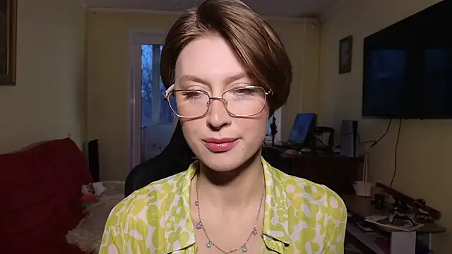 MalvinaBlum online show from November 19, 2025, 2:11 am