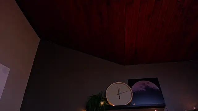 alaia-rogers online show from December 16, 2025, 11:36 am