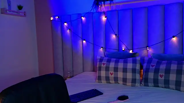 alaia-rogers online show from January 9, 2026, 11:50 am