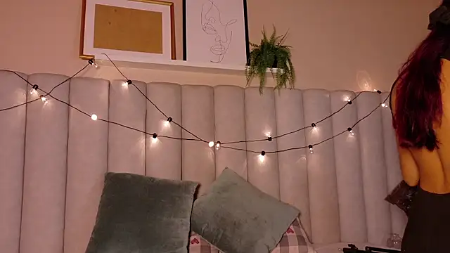 alaia-rogers online show from November 18, 2025, 11:35 am