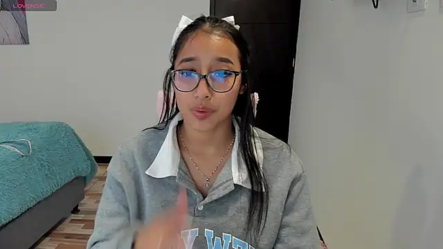 Snapshot of isa_bellaa0 chatting on February 18, 2025, 2:16 am isa bellaa0 online show from February 18, 2025, 2:16 am